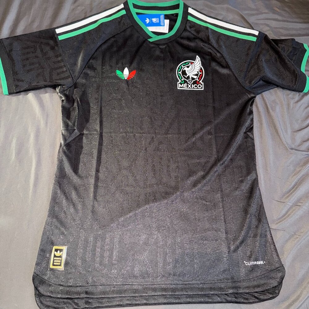 Mexico  World Cup Slim Fit 3rd Jersey Trefoil Men’s Futbol